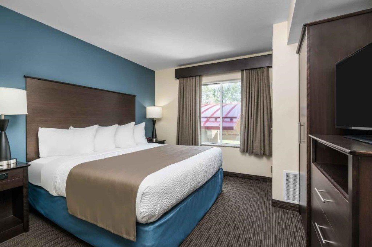 Americinn By Wyndham Windom Exterior photo
